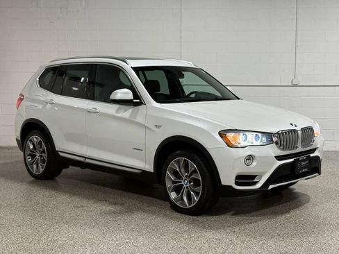 Used 2015 BMW X3 xDrive28i AWD/4WD image 4