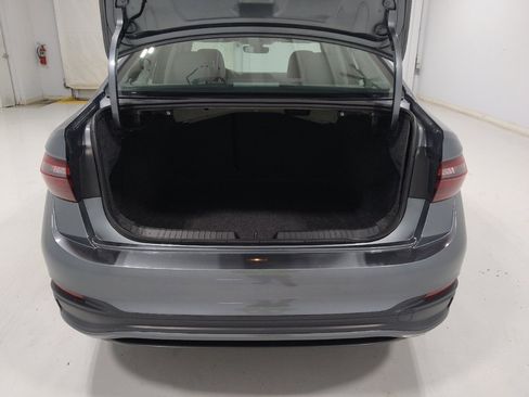 Used 2024 Volkswagen Jetta SE FWD image 29