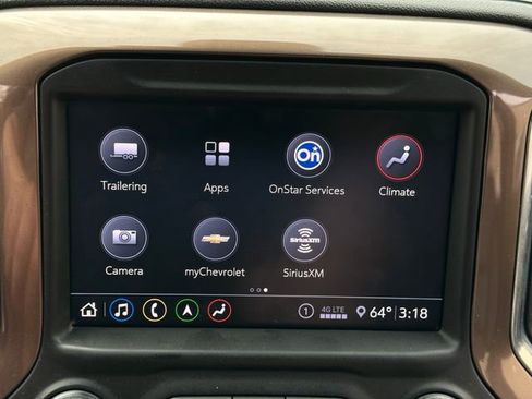 Used 2020 Chevrolet Silverado 1500 High Country w/ Technology Package image 27