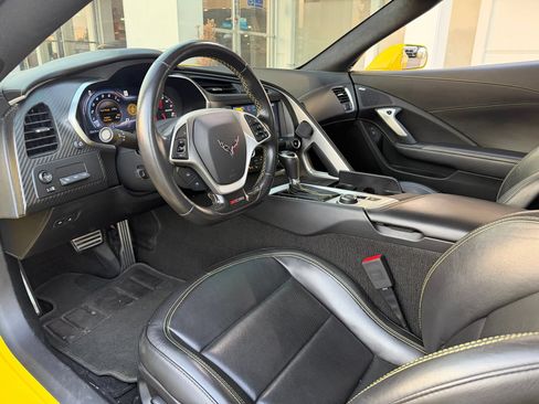 Used 2019 Chevrolet Corvette Z06 RWD image 17
