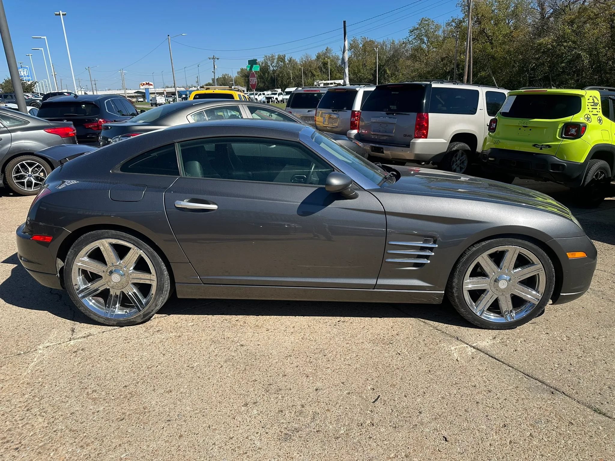 Used 2004 Chrysler Crossfire Coupe RWD image 7