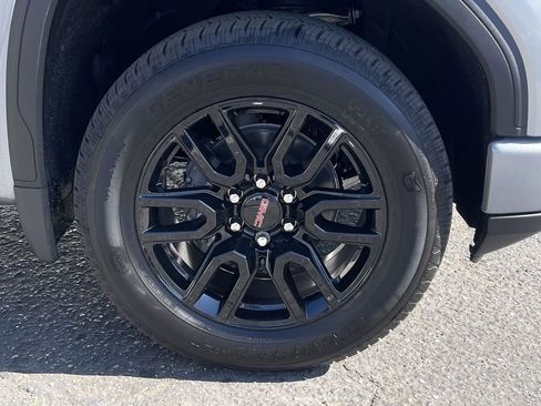 New 2026 GMC Sierra 1500 Elevation AWD/4WD image 32