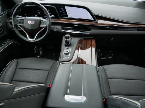Certified 2023 Cadillac Escalade ESV Premium Luxury w/ LPO, Floor Liner Package AWD/4WD image 9