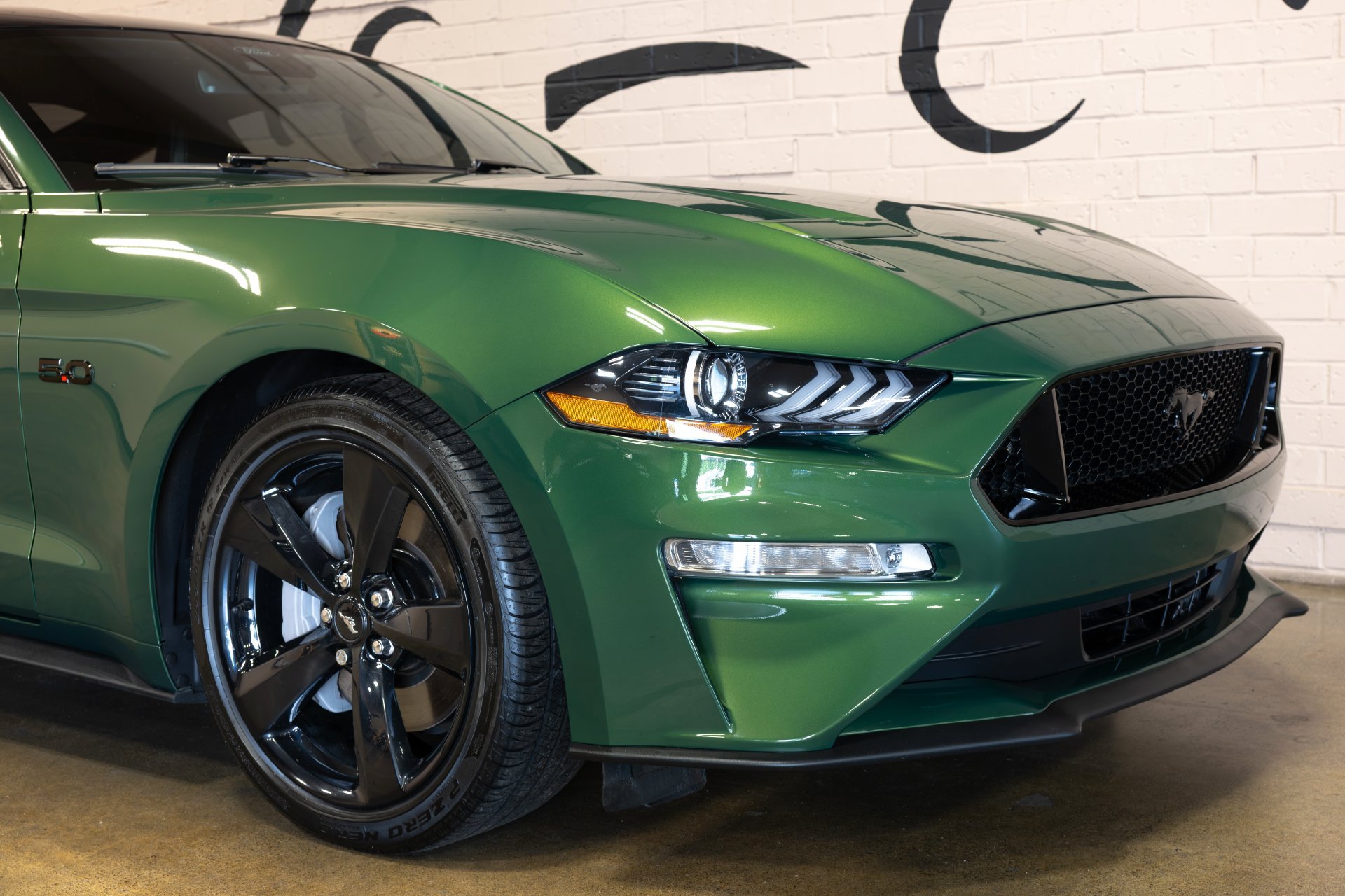 Used 2022 Ford Mustang GT Premium w/ Black Accent Package RWD image 15