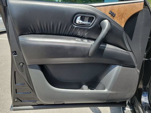 Used 2021 Nissan Armada SL w/ Captain's Chairs Package AWD/4WD image 20