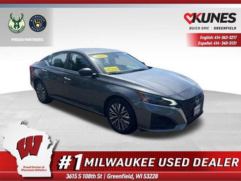 Used 2025 Nissan Altima 2.5 SV FWD image 1