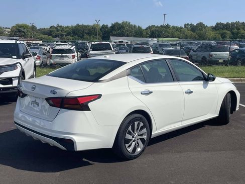 Used 2025 Nissan Altima 2.5 S FWD image 3