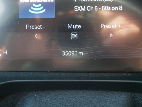 Used 2022 Jeep Grand Cherokee L Laredo image 35