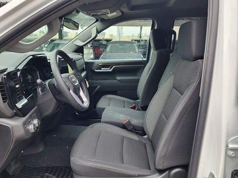 New 2026 GMC Sierra 1500 Elevation image 17