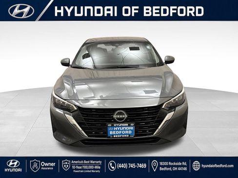 Used 2024 Nissan Sentra SV FWD image 2