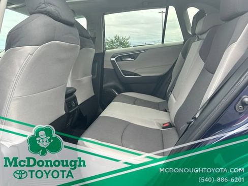 Certified 2025 Toyota RAV4 XLE w/ Convenience Package AWD/4WD image 10