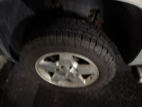 Used 2013 GMC Sierra 2500 SLT w/ SLT Convenience Package image 8