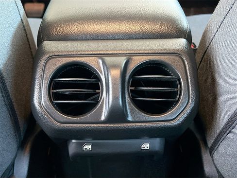 Used 2024 Jeep Wrangler Sport S image 24