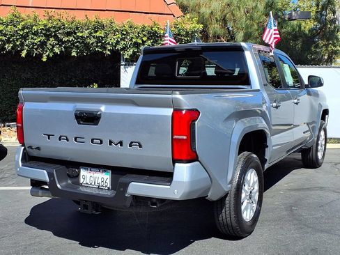 Certified 2024 Toyota Tacoma SR5 AWD/4WD image 6