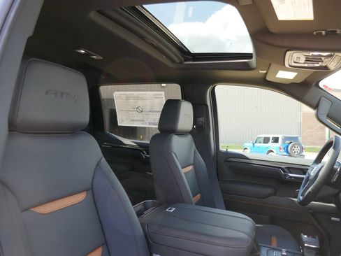 New 2026 GMC Sierra 1500 AT4 w/ AT4 Premium Package AWD/4WD image 13