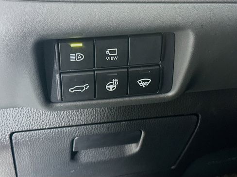 Used 2021 Toyota Highlander Platinum AWD/4WD image 17