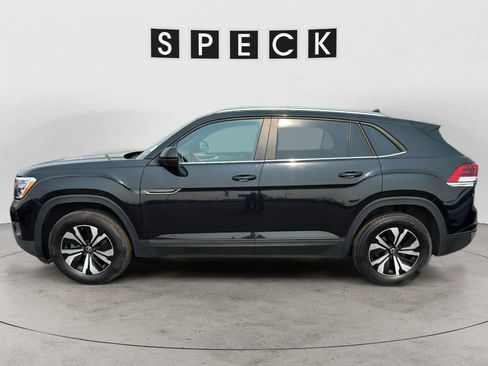 Used 2024 Volkswagen Atlas Cross Sport SE AWD/4WD image 2