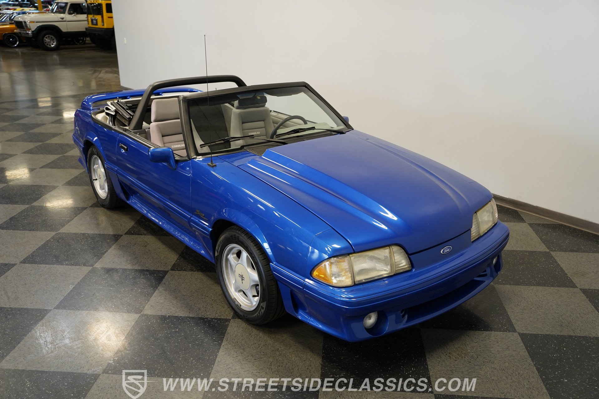 Used 1993 Ford Mustang GT RWD image 39