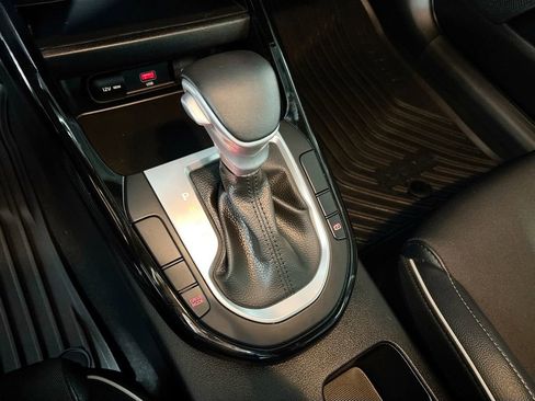 Used 2024 Kia Forte GT-Line image 18