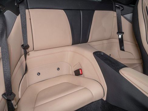 Used 2020 Ferrari Portofino image 12