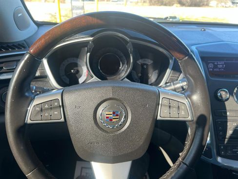 Used 2011 Cadillac SRX Luxury image 31