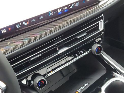 New 2026 Chevrolet Traverse High Country w/ LPO, Floor Liner Package image 81