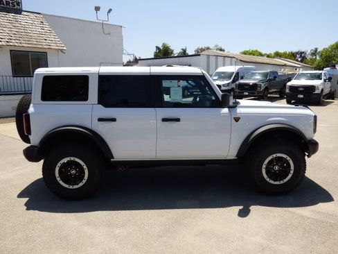 New 2026 Ford Bronco Badlands AWD/4WD image 2