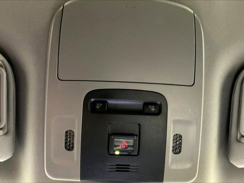 Certified 2020 Toyota Camry LE image 36