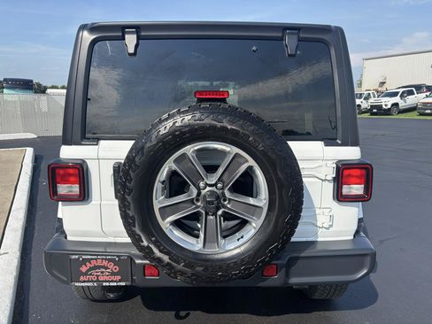 Used 2020 Jeep Wrangler Unlimited Sahara AWD/4WD image 4