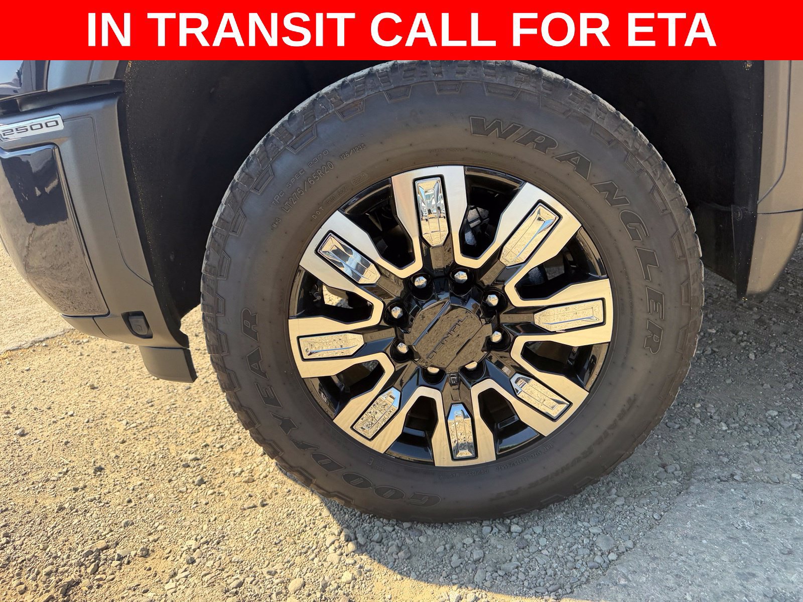 Used 2024 GMC Sierra 2500 Denali AWD/4WD image 9