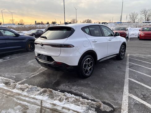 New 2026 Alfa Romeo Tonale Sprint image 7