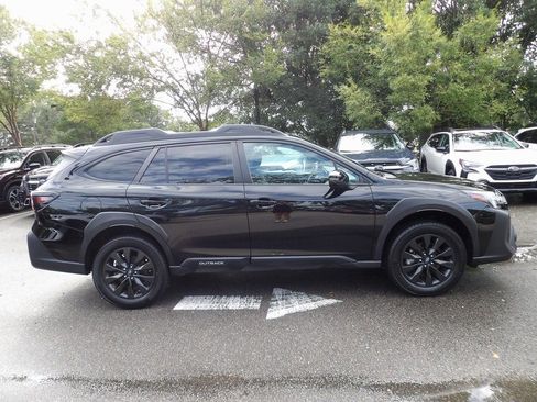 Used 2023 Subaru Outback Onyx Edition image 5