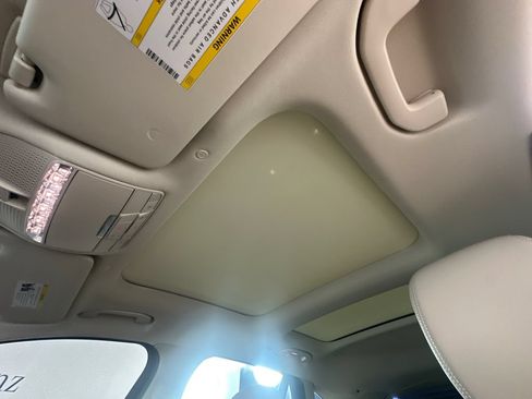 Certified 2022 Mercedes-Benz GLC 300 image 33