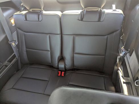 Used 2024 Ford Explorer XLT w/ Equipment Group 202A image 14