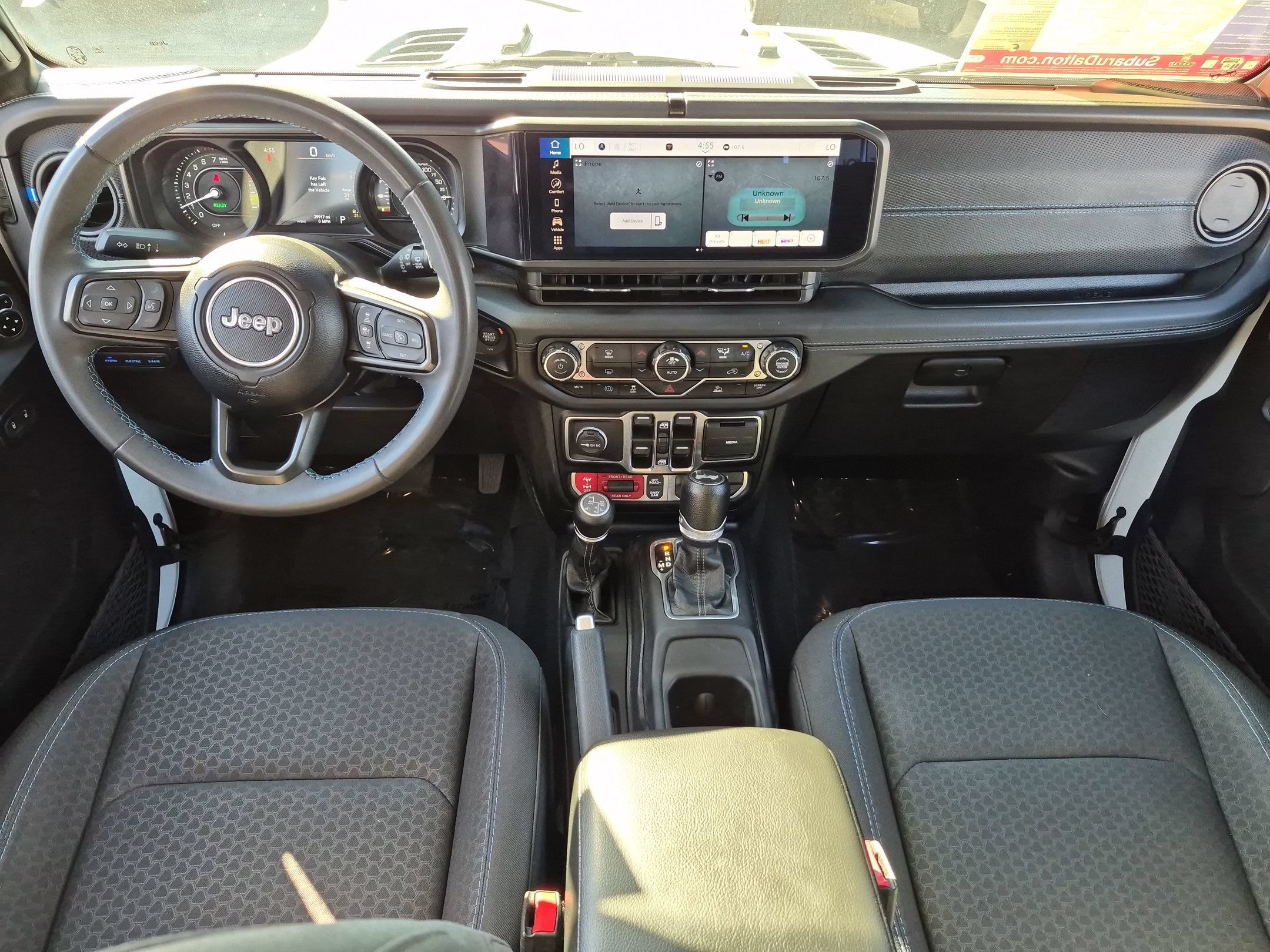 Used 2024 Jeep Wrangler Unlimited Rubicon 4xe AWD/4WD image 12