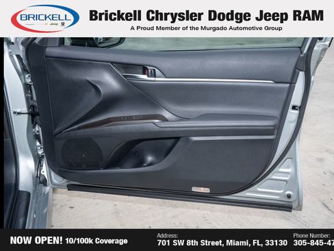 Used 2024 Toyota Camry XLE image 12