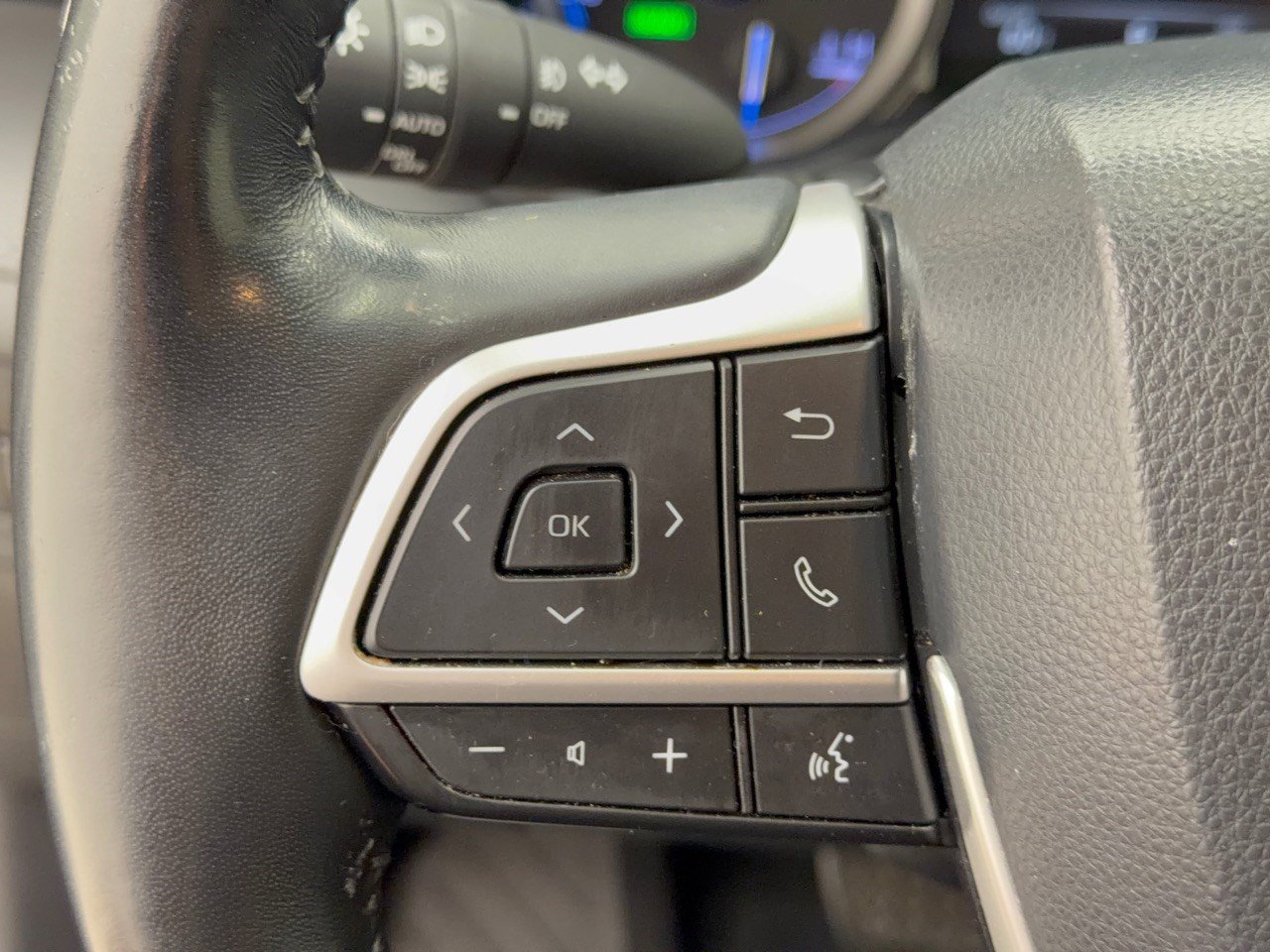 Used 2022 Toyota Highlander Platinum AWD/4WD image 18