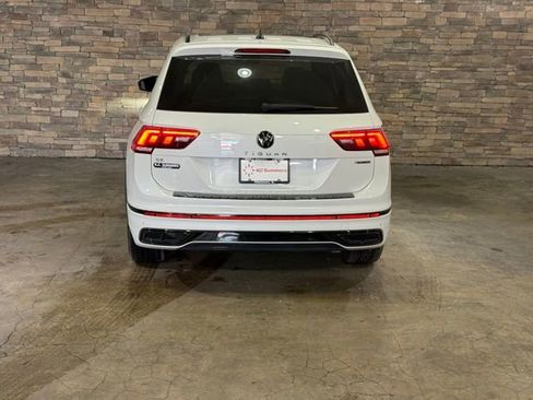 Used 2024 Volkswagen Tiguan SE R-Line image 7