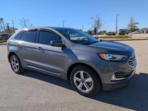 Used 2021 Ford Edge SEL w/ Convenience Package image 2