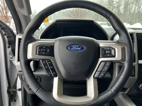 Used 2020 Ford F150 Lariat image 14
