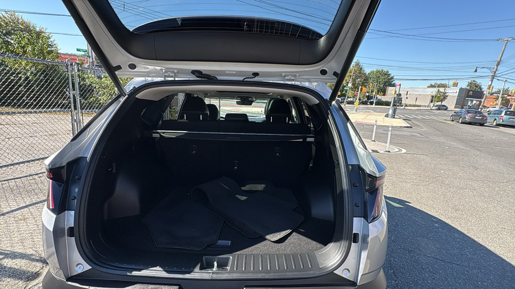 Used 2025 Hyundai Tucson Limited AWD/4WD image 33