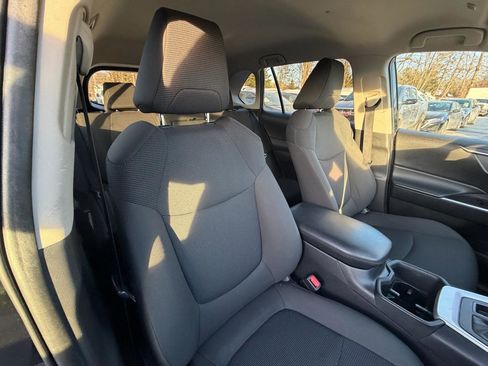 Used 2024 Toyota RAV4 LE image 34