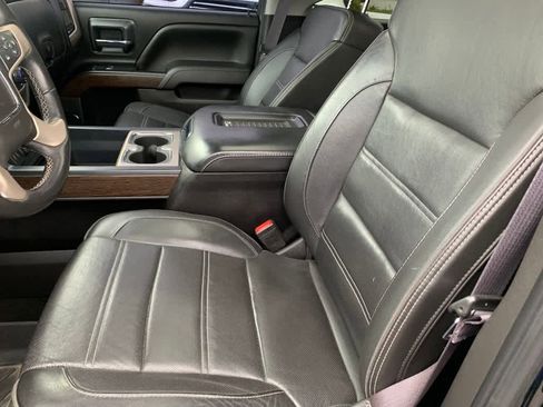 Used 2017 GMC Sierra 1500 Denali w/ Denali Ultimate Package AWD/4WD image 17