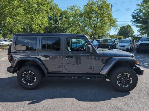 Used 2025 Jeep Wrangler Unlimited Rubicon 4xe w/ Safety Group AWD/4WD image 4