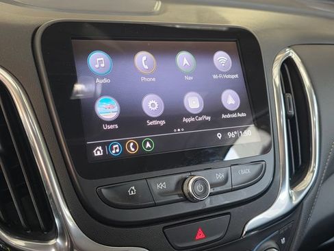 Used 2019 Chevrolet Equinox Premier FWD image 18