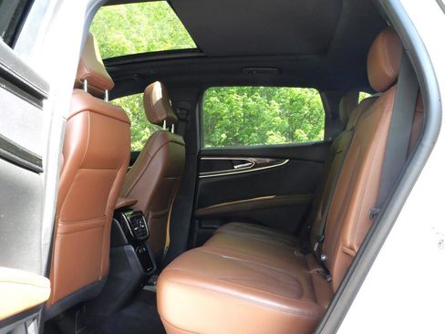 Used 2023 Lincoln Nautilus Reserve AWD/4WD image 27
