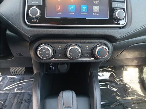 New 2025 Nissan Versa S w/ Trunk Package image 16