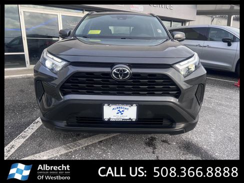 Used 2025 Toyota RAV4 XLE image 8