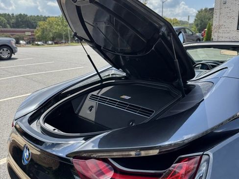 Used 2019 BMW i8 Roadster image 18