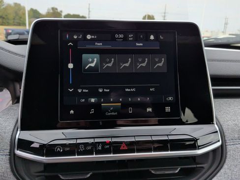 New 2026 Jeep Compass Latitude AWD/4WD image 23